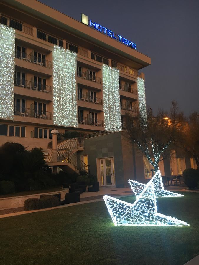 Hotel Tiber Φιουμιτσίνο Εξωτερικό φωτογραφία